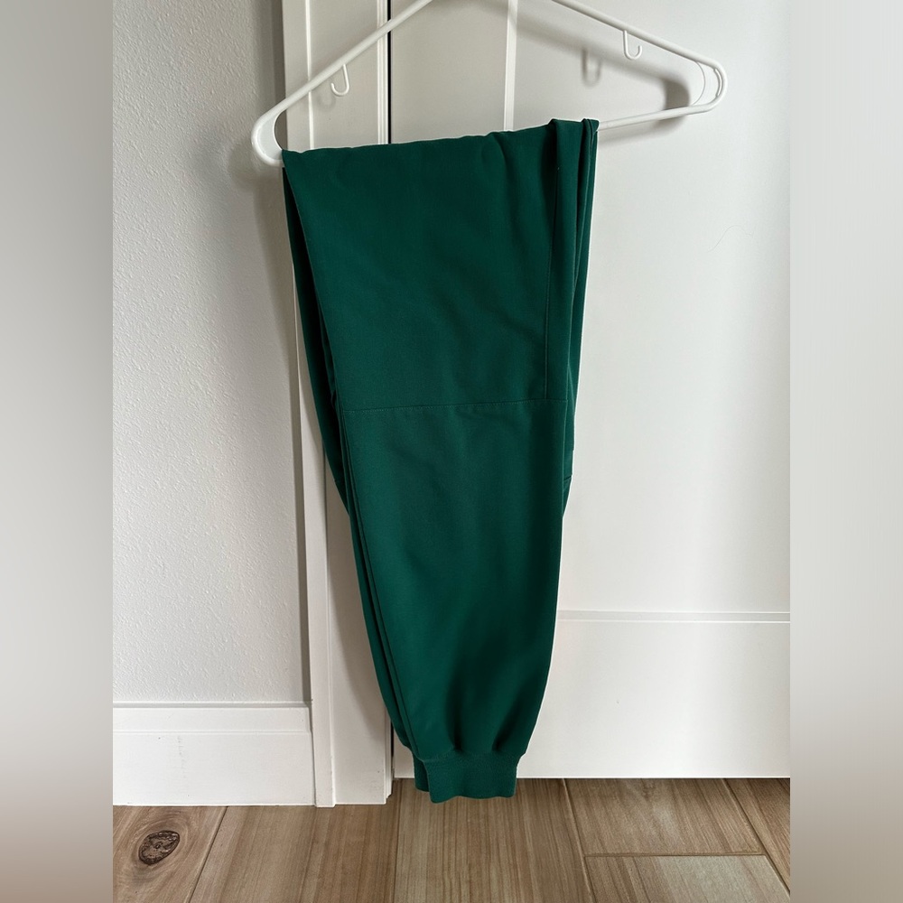 Figs Scrubs - Men’s Hunter Green Slim Tansen Jogger Pants (S)